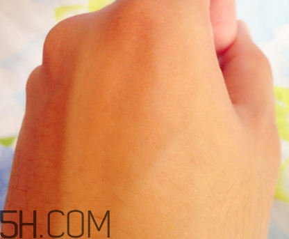 百雀羚眼霜怎么樣？百雀羚眼霜好用嗎？