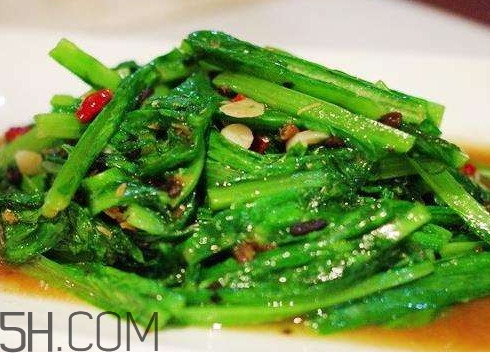 油麥菜是轉(zhuǎn)基因蔬菜嗎？油麥菜是發(fā)物嗎