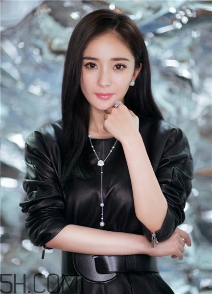 黃褐斑跟心情有關(guān)系嗎？黃褐斑跟曬太陽有關(guān)系嗎？