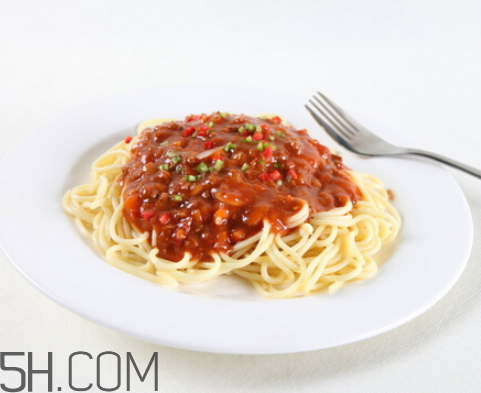 增肌是先有氧還是先力量？仰臥起坐能減肥嗎？