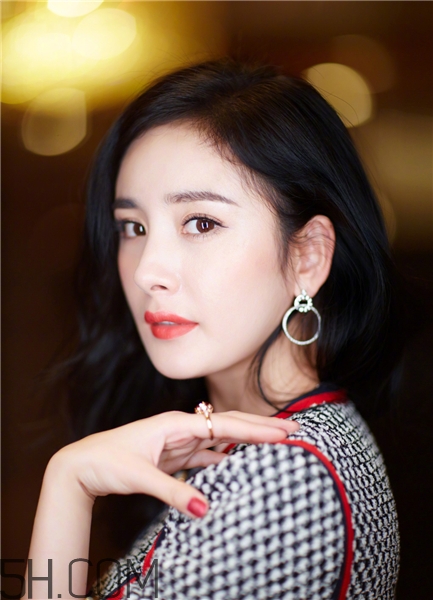 灰指甲跟血液有關(guān)系嗎？灰指甲跟缺鈣有關(guān)系嗎？