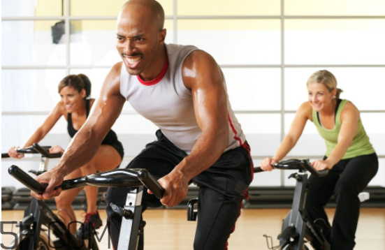 天天拉筋可以使腿變長(zhǎng)嗎？動(dòng)感單車(chē)減肥是全身瘦嗎？