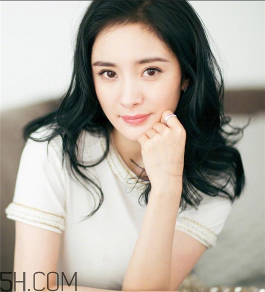 灰指甲跟體質(zhì)有關(guān)系嗎？灰指甲跟乙肝有關(guān)系嗎？