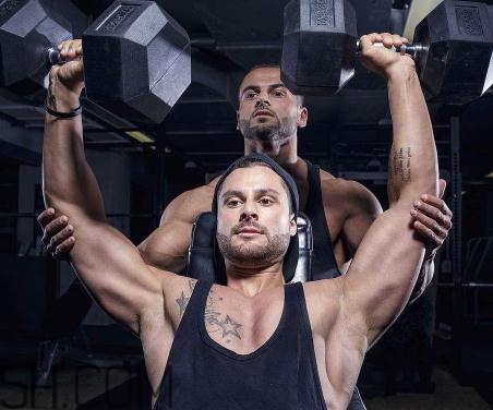 肩推能鍛煉什么？肩推動作要領(lǐng)