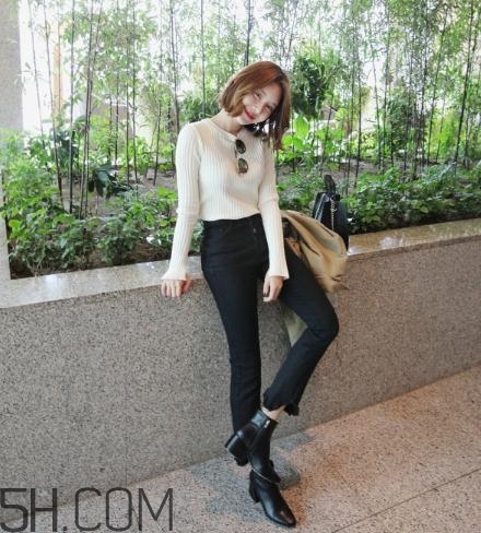 白色毛衣配什么褲子？白色毛衣搭配褲子圖片