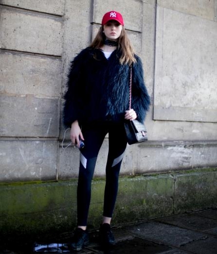 短款皮草下身搭配什么？短款皮草怎么搭配？