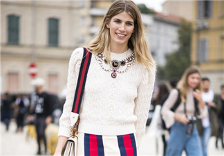 白色毛衣搭配什么裙子？白色毛衣搭配裙子圖片