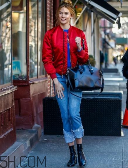 紅色衣服褪色怎么補救？紅色衣服掉色如何處理？