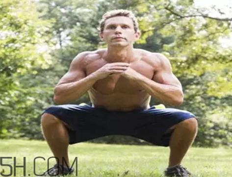 深蹲跳有什么好處？深蹲跳有助于長高嗎？