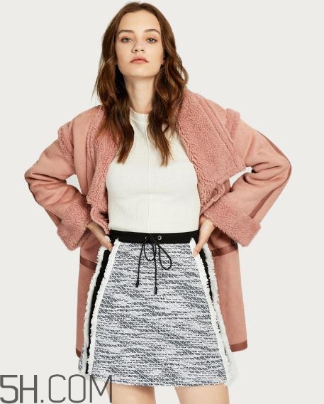 ur的衣服怎么樣？ur的衣服可以退嗎？