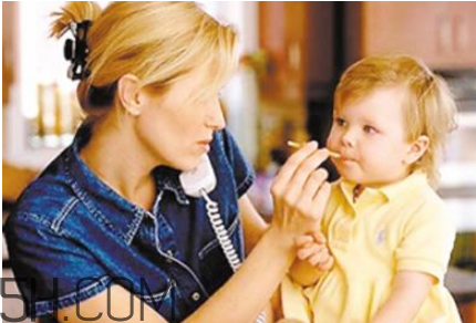 不宜喝蜂蜜的人群有哪些？蜂巢蜜和蜂蜜哪個好？