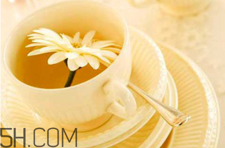 真蜂蜜和假蜂蜜的區(qū)別？蜂蜜家庭食療方