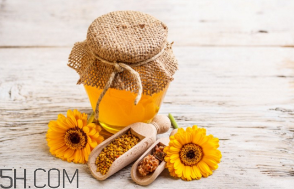 蜂蜜可以放多久？蜂蜜水一次喝多少合適？