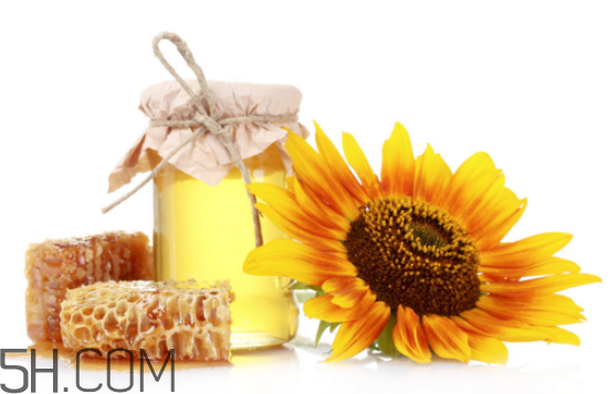 蜂蜜過期了還能吃嗎？蜂蜜中毒后該怎么辦？