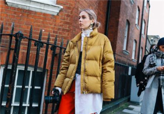 羽絨服配什么褲子好看？羽絨服搭配褲子圖片