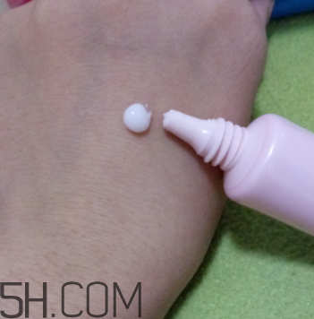 泊美塑采亮眼霜怎么樣？泊美塑采亮眼霜好用嗎？