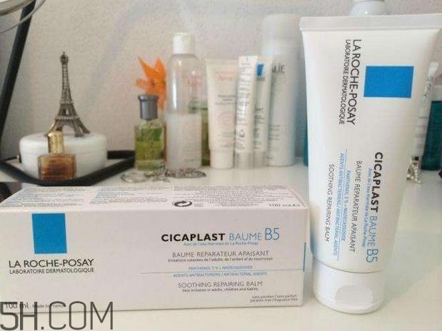 理膚泉b5為什么有水？理膚泉b5可以用在面霜后面嗎？