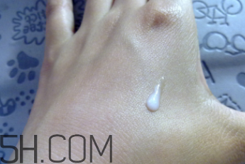 泊美塑采亮眼霜怎么用？泊美塑采亮眼霜多少錢？