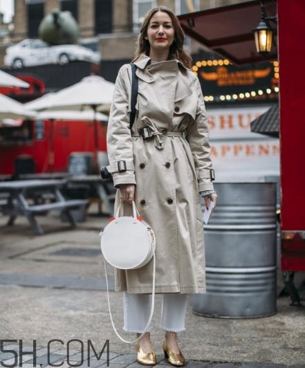 白色包包有劃痕怎么辦？白色包包上的劃痕能恢復(fù)嗎？