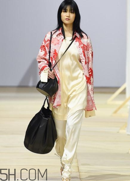 low classic2018春夏系列怎么樣_好看嗎？