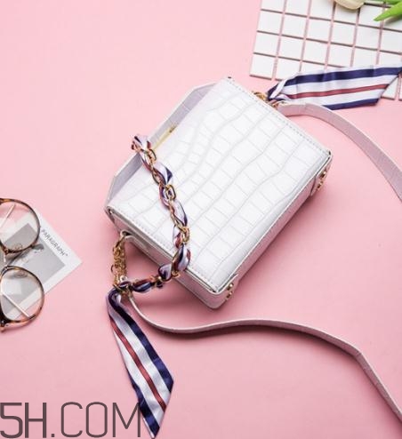 包包變形了怎么復(fù)原？包包被壓變形如何恢復(fù)？