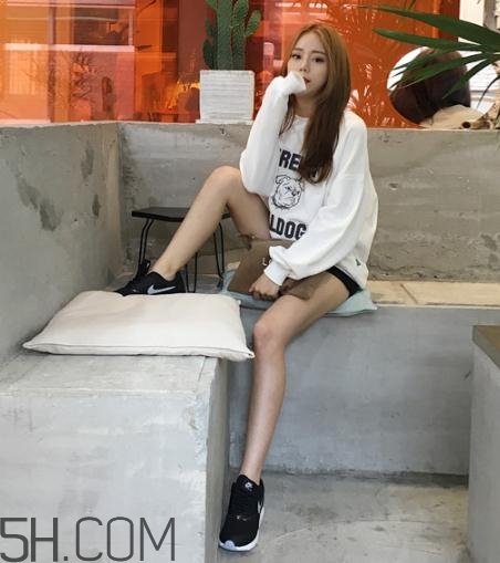 白色衛(wèi)衣怎么洗？白色衛(wèi)衣發(fā)黃怎么辦？