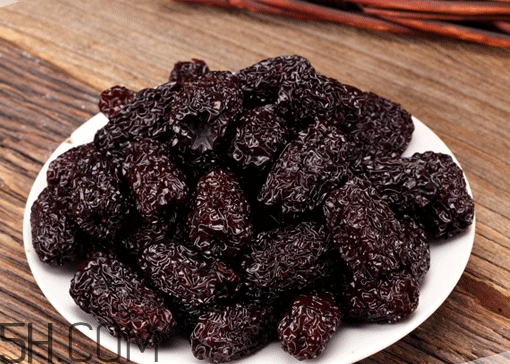 烏棗和紅棗哪個(gè)好 烏棗和黑棗的區(qū)別 烏棗和紅棗哪個(gè)好 烏棗和黑棗的區(qū)別