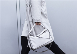 白色包包有劃痕怎么辦？白色包包上的劃痕能恢復(fù)嗎？