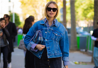 牛仔外套很硬怎么辦？牛仔外套洗完變硬是什么原因？