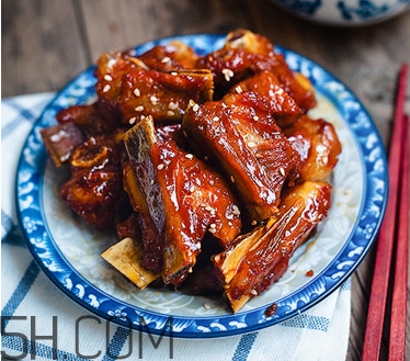 做糖醋排骨要不要放鹽？買排骨的時(shí)候應(yīng)該要什么部位的