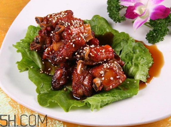 糖醋排骨怎樣做肉不硬？產(chǎn)婦能不能吃糖醋排骨