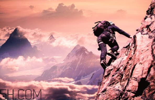 夏天爬山穿什么鞋？經(jīng)常爬山對膝蓋不好嗎？