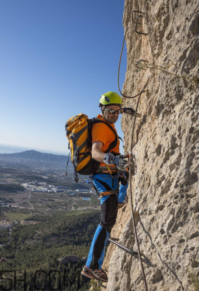 爬山為什么會膝蓋疼？夏季登山注意事項