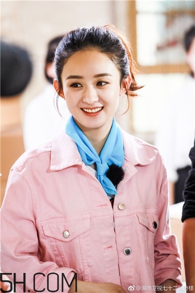 膽結(jié)石會引起轉(zhuǎn)氨酶升高嗎？膽結(jié)石會引起什么?。?></p><p>3、黑木耳</p><p>黑木耳對膽結(jié)石、腎結(jié)石也有較好的化解功能,黑木耳的作用因為它所含的植物堿具有促進消化道、泌尿道各種腺體分泌的特性,植物堿能協(xié)同這些分泌物催化結(jié)石,潤滑腸道。</p><p>4、生姜</p><p>人體前列腺素分泌過多可導(dǎo)致膽汁中的粘蛋白增加,合成結(jié)石析出。而生姜能抑制前列腺素的合成,可相對減少膽汁中粘蛋白的形成,從而達到抑制膽結(jié)石的目的。</p>		</div>
<div align=