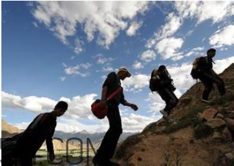 爬山為什么會(huì)膝蓋疼？夏季登山注意事項(xiàng)