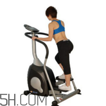 下雪爬山要準(zhǔn)備什么？爬山后小腿疼怎么按摩？