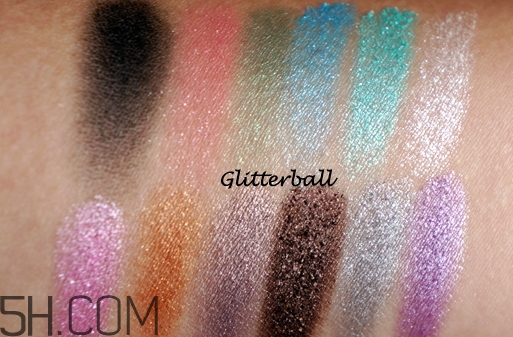 mua15色眼影盤怎么樣？mua15色眼影盤畫法步驟