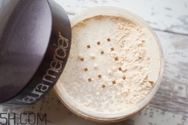 定妝蜜粉哪個(gè)牌子好_定妝蜜粉哪個(gè)品牌好