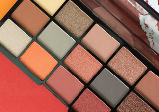 mua15色眼影盤怎么樣？mua15色眼影盤畫法步驟