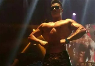 飛鳥能練胸肌嗎？臥推和飛鳥哪個更練胸？