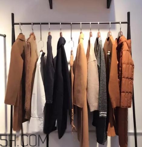 羊毛大衣會(huì)粘毛嗎？羊毛大衣粘毛怎么辦？