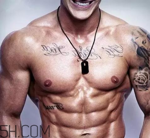 飛鳥(niǎo)能練胸肌嗎？臥推和飛鳥(niǎo)哪個(gè)更練胸？