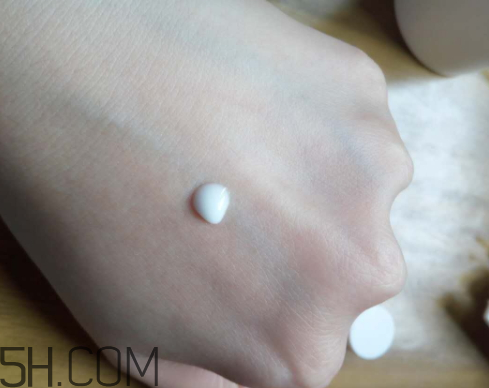 貝美金縷梅水油平衡清爽噴霧爽膚水怎么樣？多少錢？