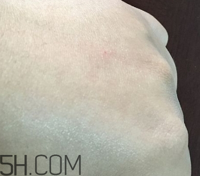 百雀羚氣墊bb適合什么年齡？百雀羚氣墊bb色號試色