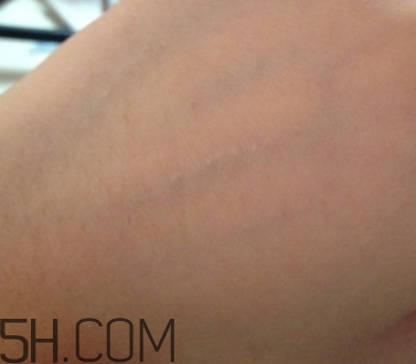 百雀羚精華液多少錢？百雀羚精華液好用嗎？