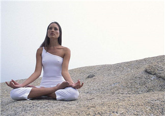 練瑜伽如何減肚子贅肉？練瑜伽瘦肚子的飲食要點(diǎn)