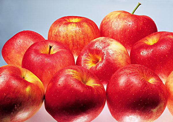 晚上睡覺(jué)前蘋(píng)果好不好 這樣吃蘋(píng)果才最好 晚上睡覺(jué)前蘋(píng)果好不好 這樣吃蘋(píng)果才最好