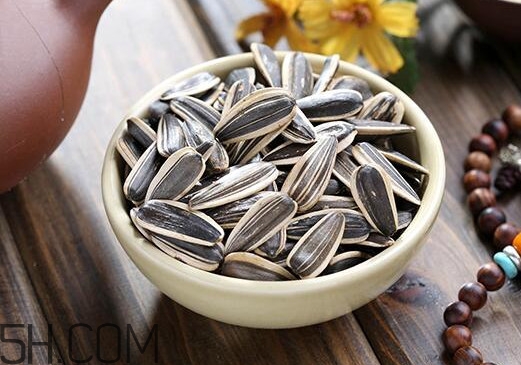葵花籽可以生吃嗎？葵花籽可以多吃嗎