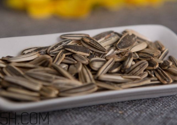 一朵向日葵能結多少葵花籽？葵花籽為什么也會致癌