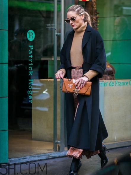 肩寬的女生冬天怎么穿？肩寬的女生冬天穿搭技巧